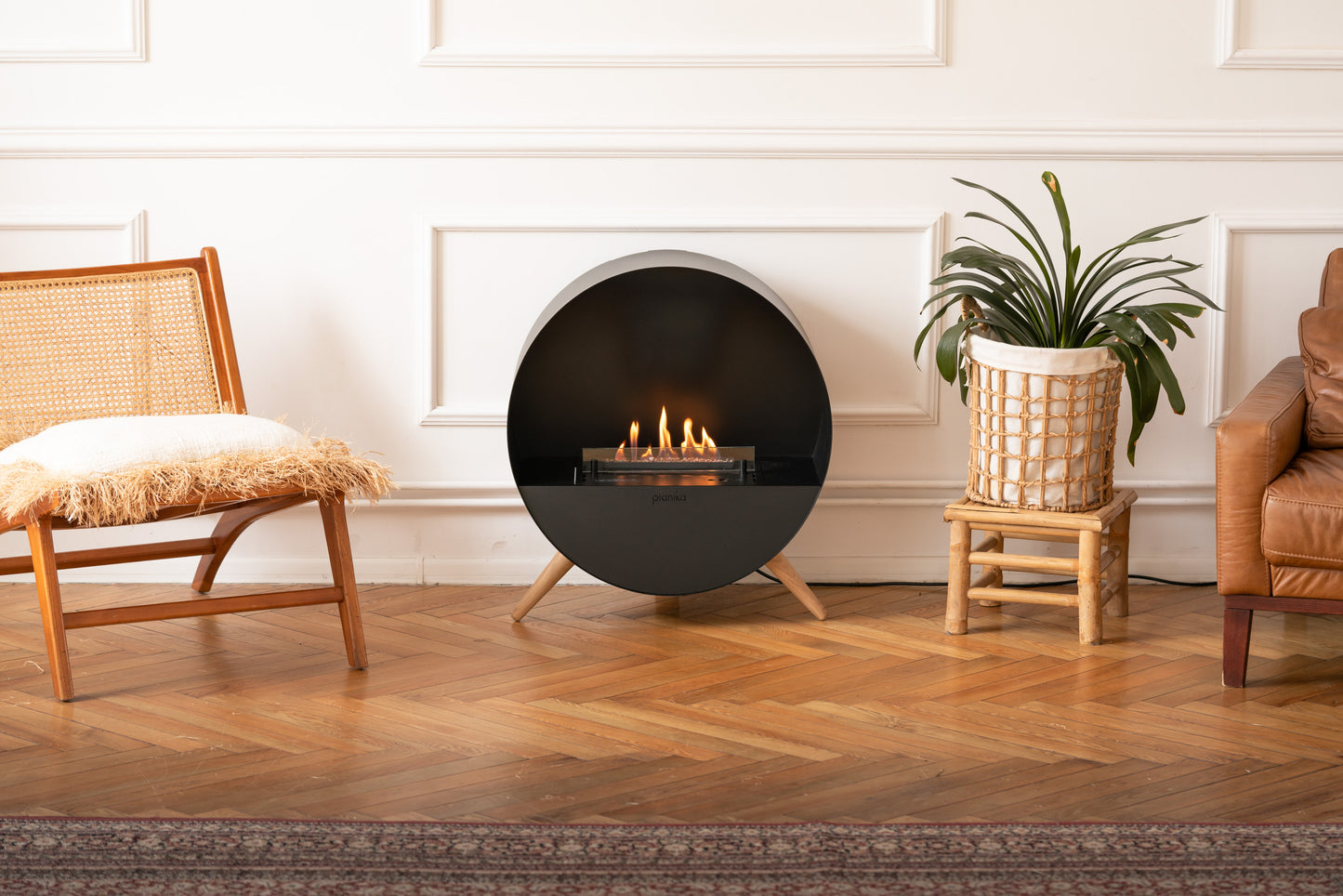 Planika Bubble Wall & Floor Freestanding Fireplace